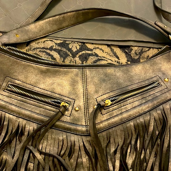 Gray leather fringe purse by Aldo. - Picture 3 of 7